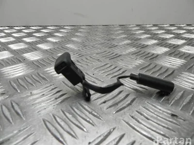 BMW 7110851 1 (E81) 2010 Jet de laveuse - Image 1