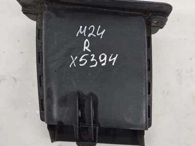 BMW 74850610 5 Touring (F11) 2012 Prise d'air / Conduit d'air d'admission - Image 1