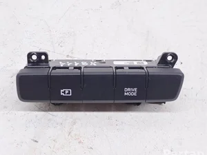 Hyundai 93300Q0680 i20 III (BC3, BI3) 2024 Multiple switch