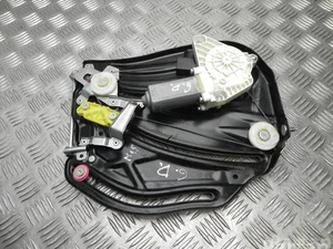 Mercedes-Benz A 231 670 02 03 / A2316700203 SL (R231) 2015 Lève-vitre Right Rear