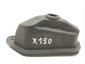 Maserati 670033500 LEVANTE 2017 Garniture de capot d'essuie glace