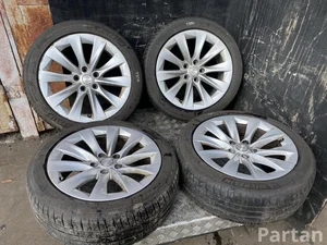 Tesla 1059337-00-A / 105933700A MODEL S 2017 Alufelgen Satz R19 EJ 8.0 ET40 5x114.3