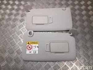 Renault 964219463R KANGOO III 2023 Osłona przeciwsłoneczna z lusterkiem zestaw