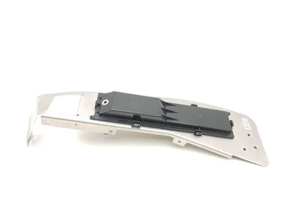 Chevrolet 84734245, 421251063 Corvette (C8) 2021 Amplificateur d'antenne - Image 1