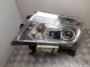Nissan W0898 NP300 NAVARA Pickup (D23) 2016 Phare