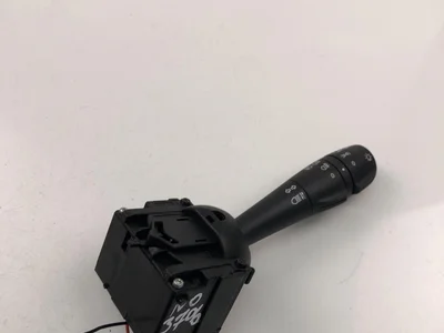 Renault E10657780 CLIO IV (BH_) 2014 Levier /Interrupteur de lave-glace/nettoyage - Image 1