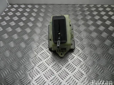 Mercedes-Benz A 204 267 63 24 / A2042676324 E-CLASS (W212) 2010 Levier de vitesse - Image 1