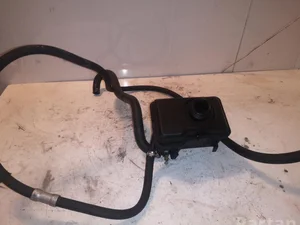 Volvo 8671269 XC90 I 2004 Vase d'expansion