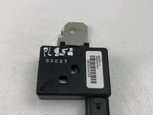 Mitsubishi 8637A114 OUTLANDER III (GG_W, GF_W, ZJ) 2015 unité de contrôle