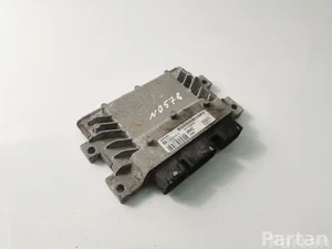 Ford AV21-12A650-BC; S180047018C / AV2112A650BC, S180047018C FIESTA VI 2011 Unité de contrôle moteur