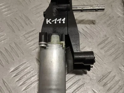 Mercedes-Benz 0390203323 CLS (C218) 2013 Motor eléctrico, ajuste de asiento - Imagen 1