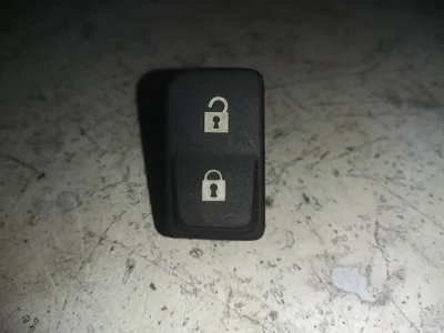 Volvo 65832 V50 (MW) 2005 Commutateur/ Bouton - Image 1