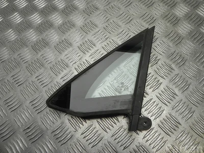 Volkswagen 3G0 845 113 F / 3G0845113F PASSAT (3G2) 2016 Vitré fixe de porte - Image 1