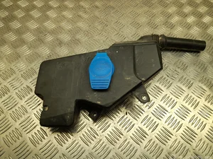 Audi 4G1 955 462 A / 4G1955462A A6 Avant (4G5, C7, 4GD) 2017 Réservoir d'eau de nettoyage