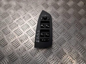 Volvo 31433927, 32237934 V90 II 2020 Bouton de lève-vitre Left Front