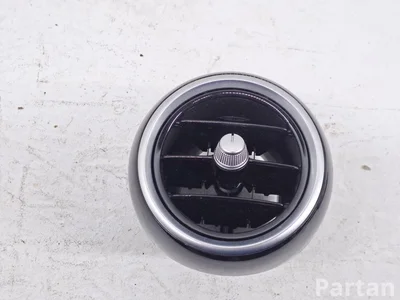 Mercedes-Benz A2058301200 C-CLASS (W205) 2016 Orlaidė dešinė priekis - Paveiksliukas 1