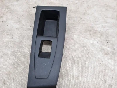 BMW 18704610 2 Gran Tourer (F46) 2018 Autres pièces intérieures - Image 1