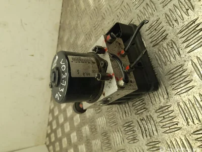 Suzuki 06210221714 SPLASH (EX) 2010 Unité de commande hydraulique ABS - Image 1