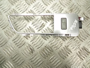 Land Rover AH22-14017-AA / AH2214017AA DISCOVERY IV (L319) 2011 Poignet de porte Right Front