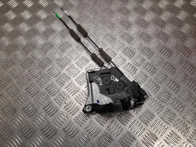 Toyota MD-4, ZF / MD4, ZF Yaris Cross XP210 2024 Serrure de porte Right Front - Image 1