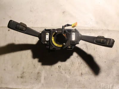 Volvo 31327902 31227904 31264168 31343218 / 31327902312279043126416831343218 V60 2012 Levier /interrupteur de lumière courte longue - Image 1