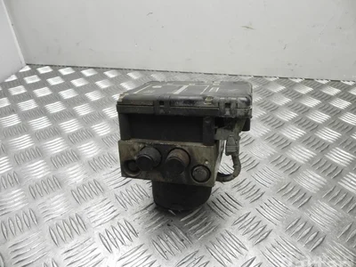 Dodge P04721427 GRAND CARAVAN Mini Passenger Van 2000 Unité de commande hydraulique ABS - Image 1
