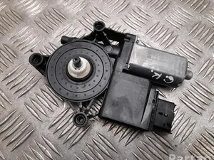 Opel 1137329068, 98840P1M21 CROSSLAND X (75) 2020 Moteur de lève-vitre Right Rear