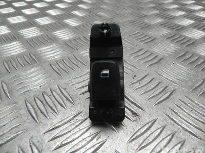 Hyundai 3K552B-1200 / 3K552B1200 KONA 2020 Bouton de lève-vitre - Image 1