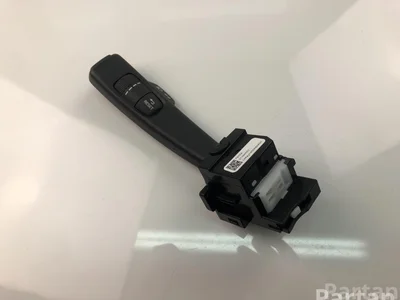 Volvo 31394001 S60 II 2014 Steering column multi-switch - Image 1