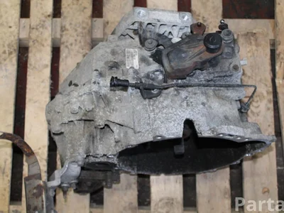 Volvo CG9R7002LB XC60 2011 Skrzynia biegów mechaniczna 6 biegów - Zdjęcie 1