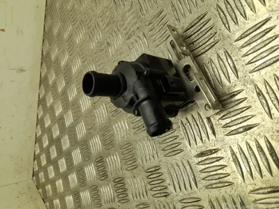 Volkswagen 705564030, SW011000 CRAFTER Box (SY_) 2022 Pompe à eau supplémentaire - Image 1