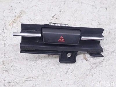 Mazda DA6A664H0 CX-3 (DK) 2018 Interruptor de señal de emergencia - Imagen 1