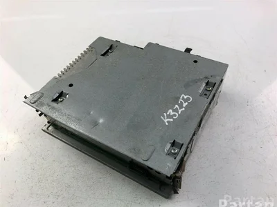 Renault 8200607918 MEGANE II Saloon (LM0/1_) 2005 Radio / lecteur CD - Image 1