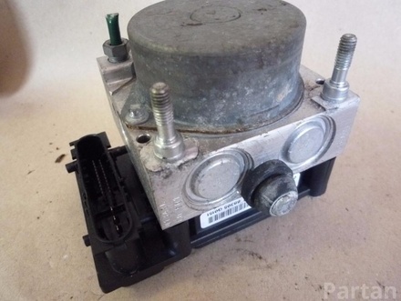 RENAULT 0 265 232 077, 8200 747 140 / 0265232077, 8200747140 CLIO III (BR0/1, CR0/1) 2007 Control unit ABS Hydraulic 