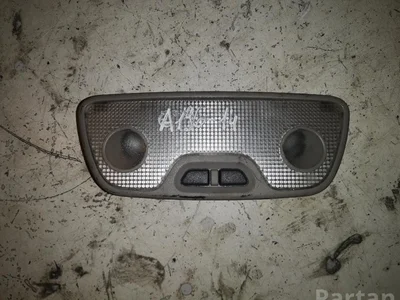 Volvo 9178936 XC90 I 2004 Wewnętrzne oświetlenie - Obraz 1