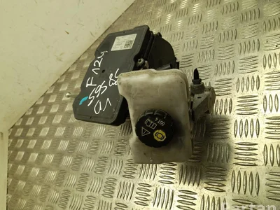 Volkswagen 4M0614105T Touareg III CR 2024 Maître-cylindre de frein - Image 1