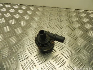 Nissan 6T/6/GF40 / 6T6GF40 NV400 Box 2012 Pompe à eau supplémentaire