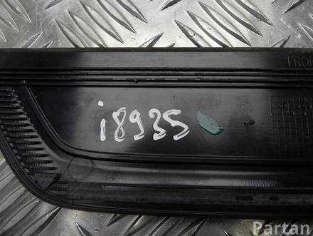 BMW 7 205 597 / 7205597 X3 (F25) 2012 Door Sill Trim Left Front