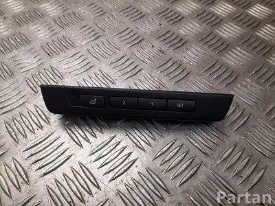 BMW 9 361 198 / 9361198 5 Touring (F11) 2017 Memory switch for seat adjustment - Image 1