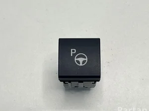 Toyota 7470Y921 COROLLA (E210) Estate 2019 Bouton pour systèmes de stationnement