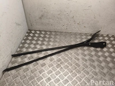 Maserati 670040327, 670040328 LEVANTE 2024 Wiper Trim - Image 1