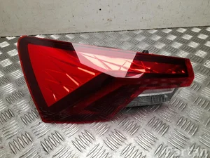 Škoda 5E3 945 207 / 5E3945207 Octavia Mk4 Combi 2024 Задние фонари слева