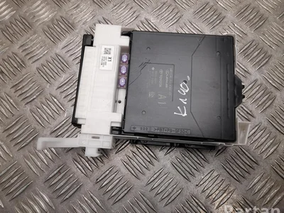 Lexus 89221-52A41, 82730-52Q10 / 8922152A41, 8273052Q10 LBX 2025 Boîte à fusibles - Image 1