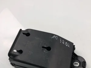 Volvo 32209198 XC90 II 2016 Caja de fusibles