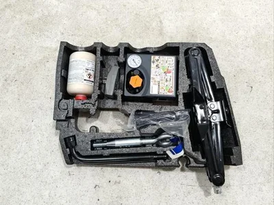 Volvo 31362652 XC90 II 2016 Tool box - Image 1