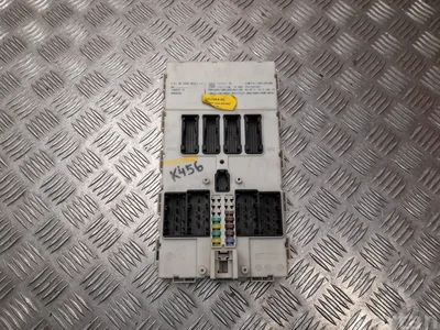 BMW 9348361, 9352864 3 (F30, F80) 2015 Skrzynka bezpieczników - Obraz 1