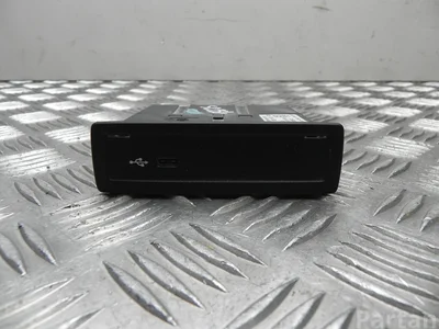 Mercedes-Benz A 167 820 14 02 / A1678201402 GLE (C167) Coupé 2021 Périphérique d'entrée - Image 1