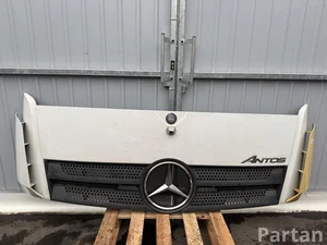 Gebrauchtes Original Mercedes-Benz Trucks A9607500309, A9607510418, A9607510530, A9607510430, A9607500721, A9607500821 / A9607500309, A9607510418, A9607510530, A9607510430, A9607500721, A9607500821 ANTOS 2015 Motorhaube