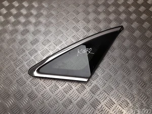 Kia 87820-J7100 / 87820J7100 CEE'D (CD) 2018 Vitré fixe de porte Right Rear