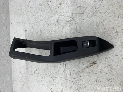 Gebrauchtes Original Ford L1TBS240A41A Puma 2020 Sonstige Innenausstattung - Bild 1